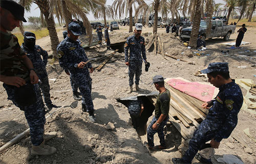 fuerzas iraquíes registran escondites de Daesh Fuerzas iraquíes persiguen a los remanentes de Daesh en el norte del país